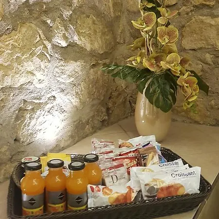 Castello San Felice B&B *